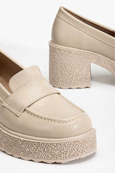 CHICELLA Lureva Women's Beige Loafer Shoes