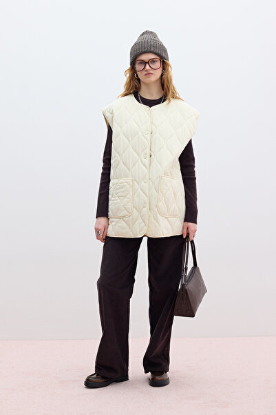 Manuka KAPİTONE CEPLİ YELEK VANİLYA