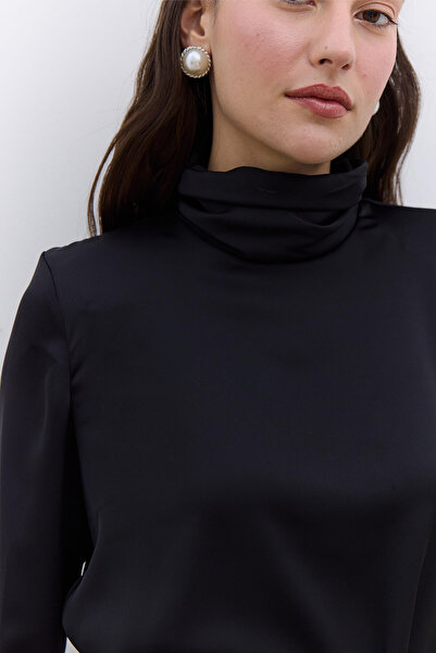 Manuka Black Satin - Wide Sleeve Tunic