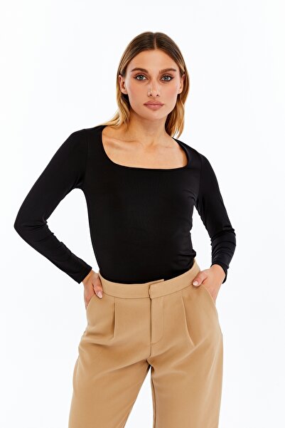 VERANOYA Kare Yaka Uzun Kollu Göğüs Pedi Detaylı Bluz Siyah