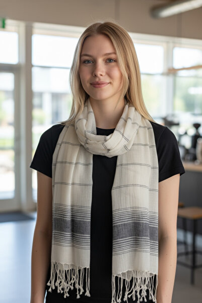 Dosimira Navy Scarf with Melange Linen