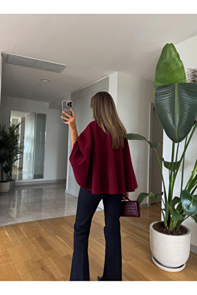 FEMMESTUDIO Women's Burgundy Belted Gold Buttoned Cashmere Textured Poncho