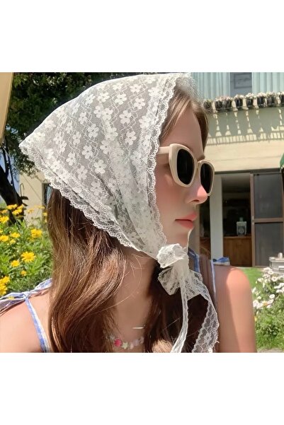 FloresDeCarnaval Single French Inspired Bohemian Floral Lace Triangle Scarf