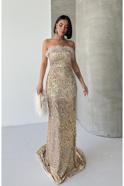 SELİN MODA EVİ Trend Sequined Feather Detailed Evening Dress Velvet Beige Dress
