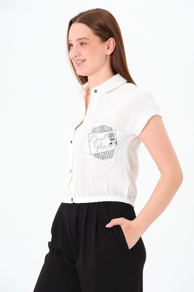 Sortie Collection Cămașă de damă, culoare ecru, cu talie elastică, mâneci scurte, lungime midi, imprimeu buzunar, muselină