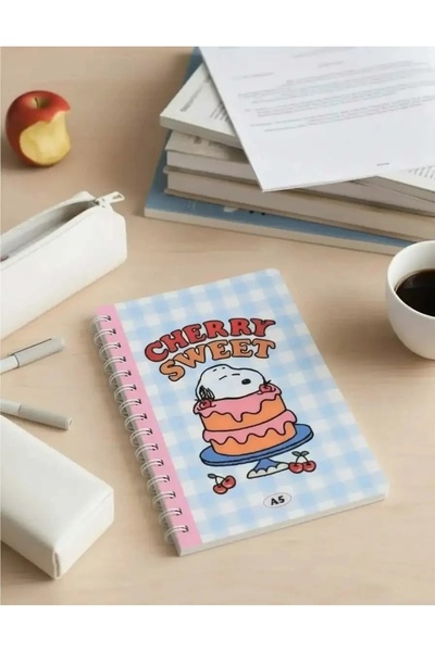 Miniso Snoopy Lisanslı A5 PP Telli Not Defteri (80 Yaprak)