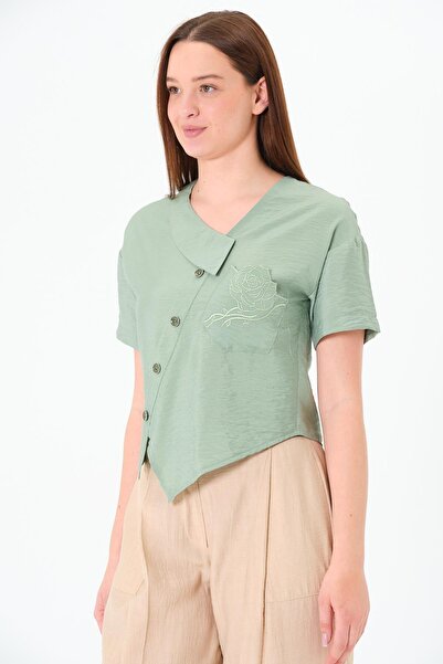 Sortie Collection Women's Double-Breasted Lapel, Rose Embroidery Pocket, Ornamental Button, Short Sleeve, Short Length Woven Cağla Green Shirt