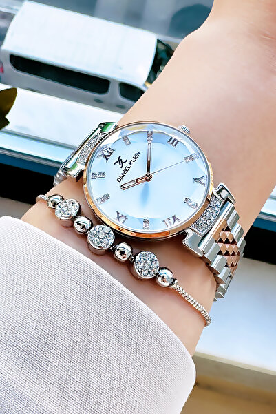 Daniel Klein Küçük Kasa Kadın Kol Saati 3 Atm Su Geçirmez İki Renk Çelik Kordon + Bileklik Hediyeli DKBY2008C9