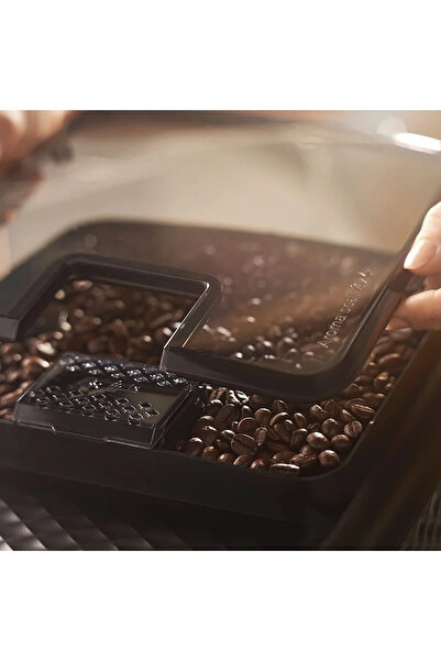 Philips 1,8lt, 15 Bar, Zamanlayıcılı, Premium Tam Otomatik Espresso Makinesi