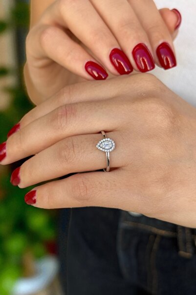 Utku Kuyumculuk 14 AYAR 0,13 CT G BAGET PIRLANTA TAŞLI DAMLA YÜZÜK