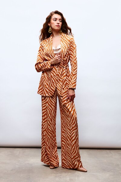 Sateen Pantaloni din satin cu model zebră - Camel