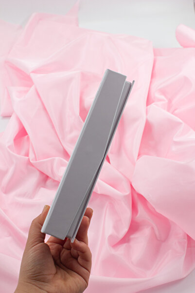 carton box Desenli Mıknatıslı Karton Hediye Kutusu – Küçük Boy, 18,5 X 9,2 X 3 Cm | Şık Ve Boş Gönderim