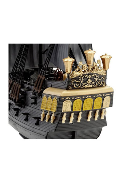 REVELL Maket 1:150 Black Pearl 5499