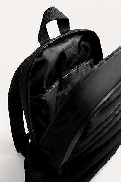 Oysho Yastıklı sırt çantası