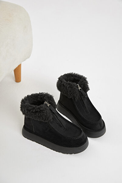 Tonny Black Γυναικείες μπότες από σουέτ με μαύρη χοντρή σόλα με φερμουάρ μπροστά