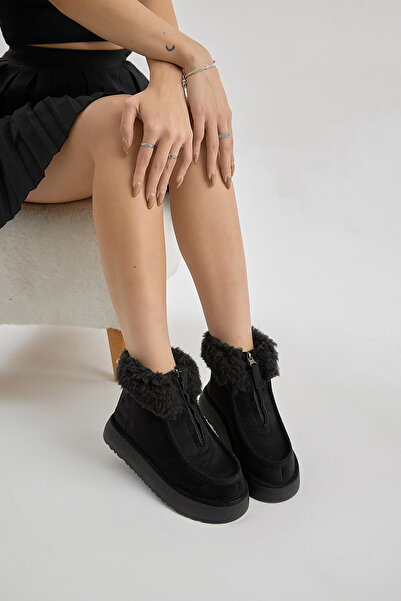 Tonny Black Γυναικείες μπότες από σουέτ με μαύρη χοντρή σόλα με φερμουάρ μπροστά
