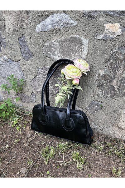 B&S Bag Kadın Siyah Parlak Deri Görünümlü Kol Çantası