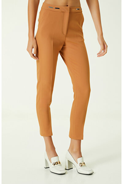 Network Beli Aksesuar Detaylı Camel Pantolon