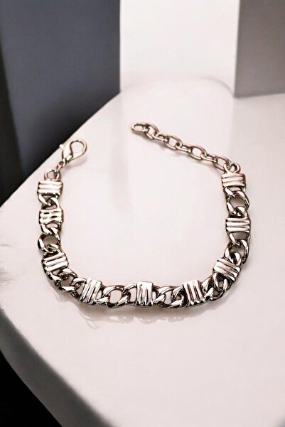 EUROMODA ألوان ذهبية وفضية بسيطة بدون مشبك من الحجر