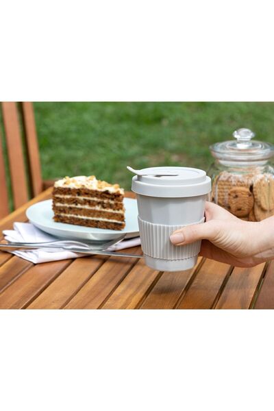 Madame Coco Grand Mug 325ml