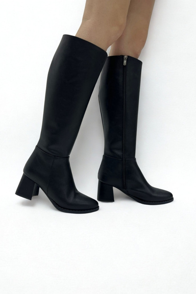 inizio Γυναικείες μαύρες δερμάτινες μπότες IZ46 Παπούτσια