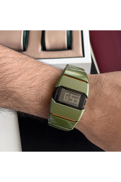 catera Digital watch with a bold, youthful, modern design.