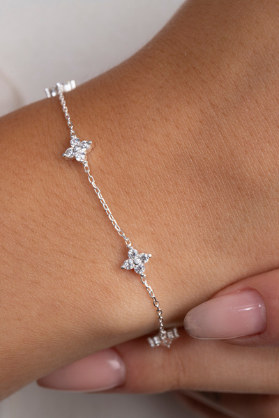 Elika Silver Kadın Minimal Zirkon Taşlı 925 Ayar Gümüş Bileklik ELKSLVR7650G
