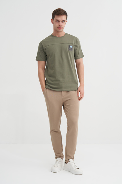 Cazador Βαμβακερό μπλουζάκι με κανονική εφαρμογή με λαιμόκοψη