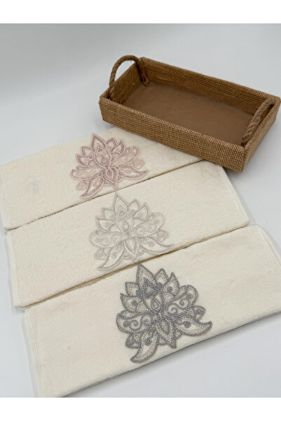 AYHANHOME Hasır Sepette Güpürlü 3'lü Çeyizlik Hediyelik 30x50 Mutfak Havlu Seti