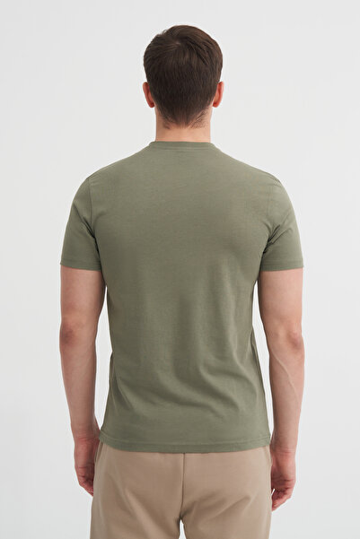 Cazador Βαμβακερό απλό μπλουζάκι με λεπτή εφαρμογή με λαιμόκοψη