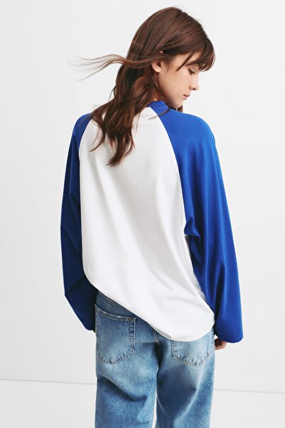 Pull & Bear Kontrast detaylı uzun kollu tişört