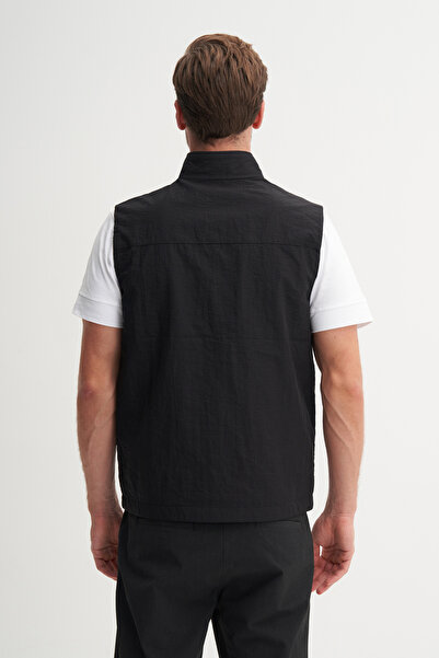 Cazador Регулярний крій Весняний жилет із гофрованої тканини