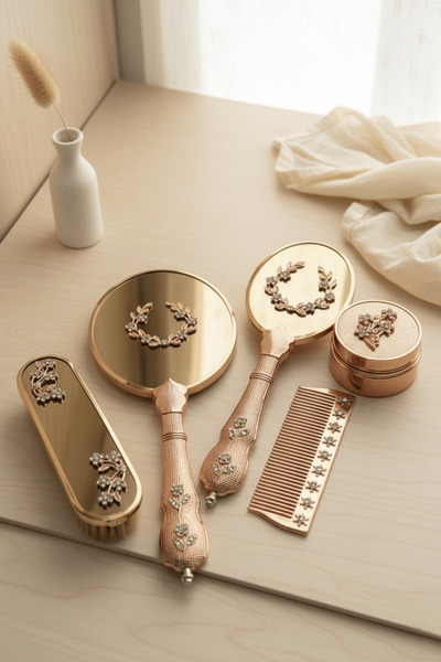 Pierre Paris Çiçek Motifli Hediyelik Ayna Tarak Seti – Gelin Bohçası İçin Özel