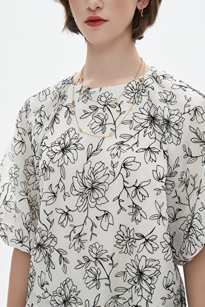 Nichii Floral Half Sleeve Blouse with Round Neck