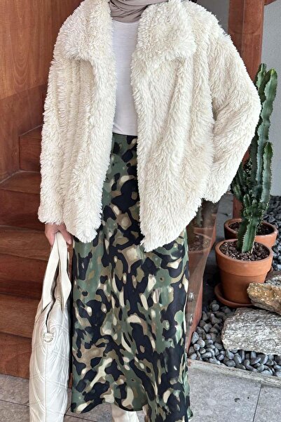 lamelif Μπουφάν με βελούδινη λεπτομέρεια σε κρεμ χρώμα