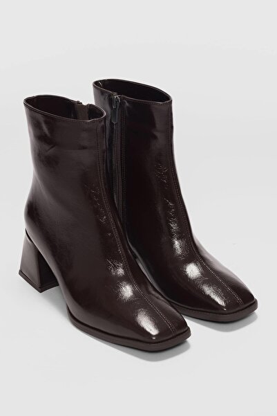 selinshoes Aris Ön Çizgi Detaylı Küt Burun Kadın Bot-KAHVERENGİ RUGAN