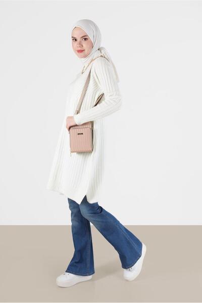 Alvina FISHER COLLAR TROPHY KNIT TUNIC 42057