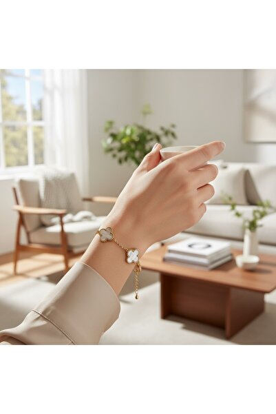 MECora Design Altın Kaplama Yonca Motifli İnci  Bileklik