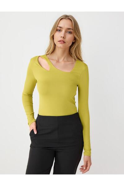 Jimmy Key Yağ Yeşili Dar Kesim Uzun Kollu Asimetrik Yaka Örme Bluz
