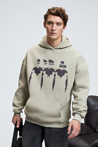 GRIMELANGE Armand Men's Hooded Kangaroo Pocket Oversized Stone Color Sweatshirt with Front Print