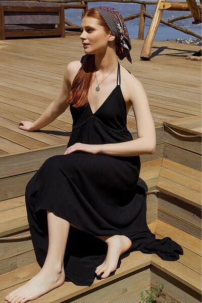 Los banditos V-Neck Open Back Halter Ethnic Dress