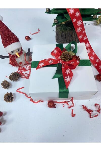 LAYLAEVENTS Yılbaşı Yeni Yıl konsept süslemeli hediye kutusu (BOŞ)- 20/20/10