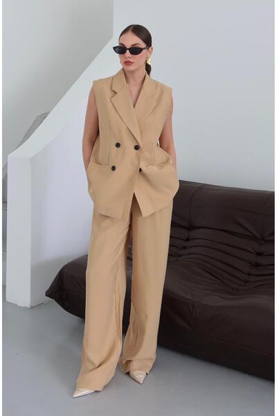 Laluvia Mustard Black Buttoned Vest Pants Set