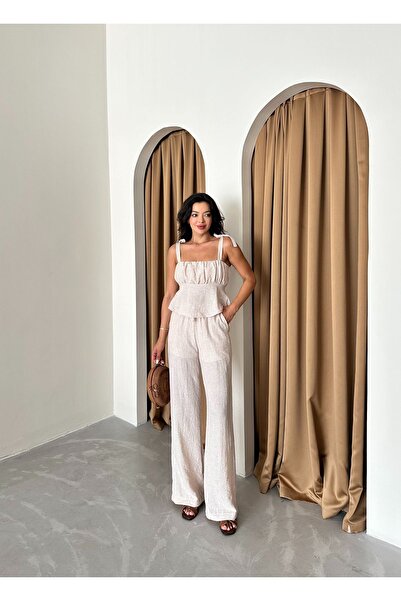 Laluvia Ecru blúz és nadrág szett vastag pántokkal