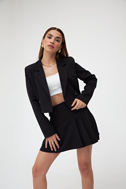 Laluvia Black Double Pleated Side Buckle Skirt