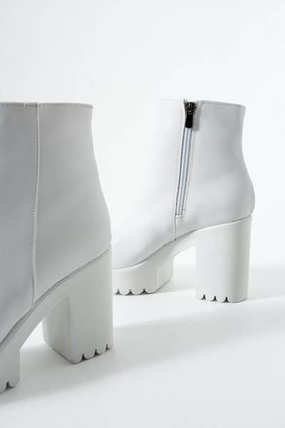 Gökçe Shoes Kristel Beyaz Platform Taban Kadın Topuklu Bot