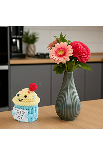 OEM Crochet mascot, Positive Cupcake pattern, motivational message