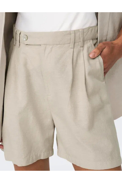 ONLY Only shorts, cream