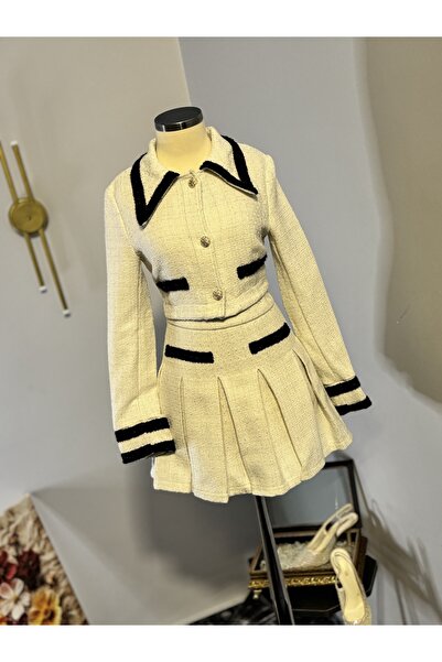 Maison MeDa Gold Touch Tweed Set – Winter Luxury Stylish Jacket & Skirt Set