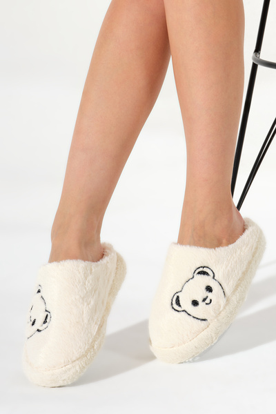 Tonny Black Γυναικείες παντόφλες με μοτίβο αρκουδάκι με κλειστό μπροστινό μέρος από βελούδινο υλικό